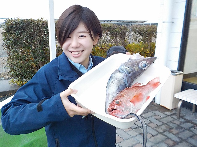 http://www.suzukimarine.co.jp/marina/hamanako/blog/2017/12/25/img/DSCN9601.jpg