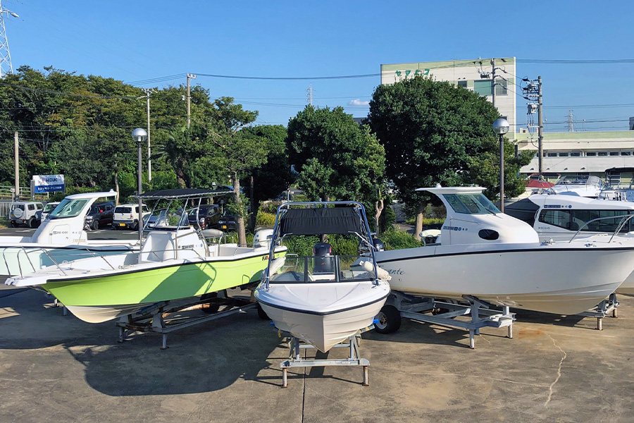 レンタルボートで遊ぶ